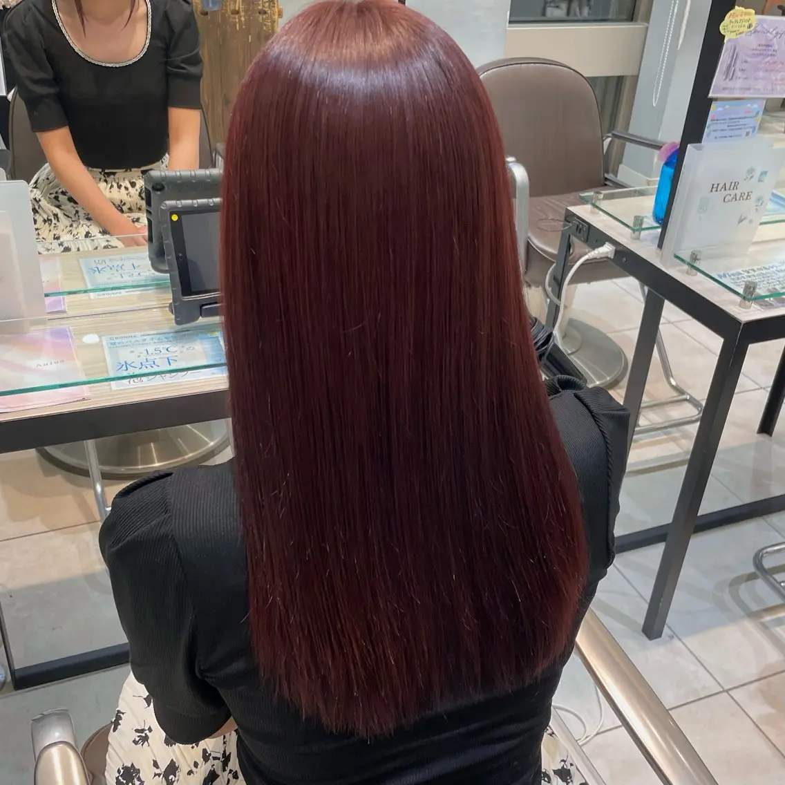ロング カラー ブリーチ ブリーチなしカラー レッドカラー カット ヘアカラー トリートメント 🩶赤み消しカラー 🐈⬛荻野美思🐾のヘアスタイル