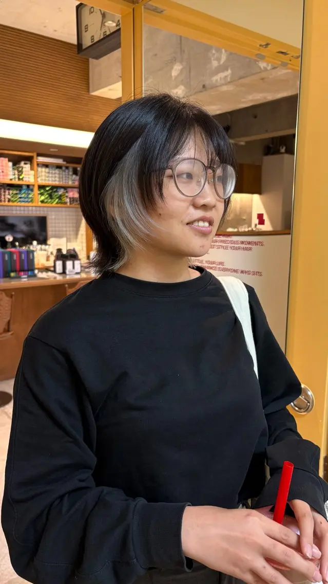 ショート カラー イヤリングカラー ヘアカラー パル__レイヤー/パ ーマ/デザインカラーのヘアスタイル