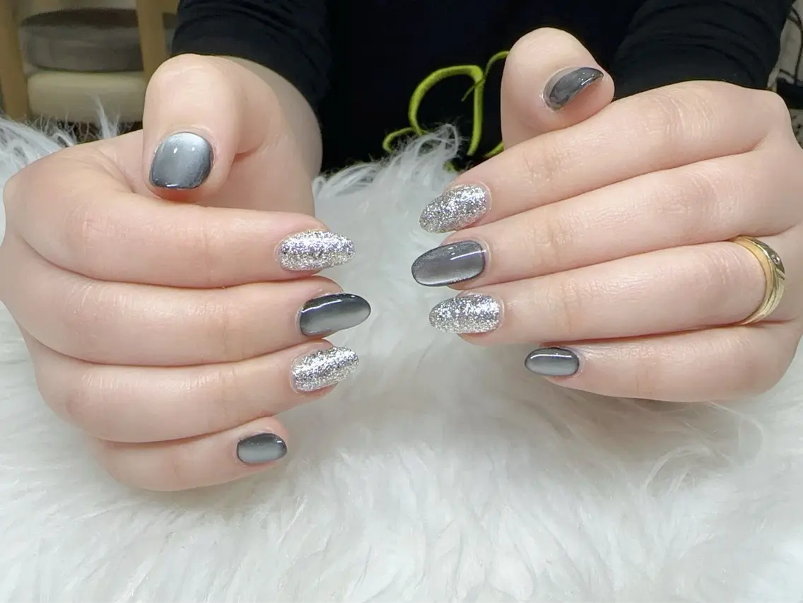 ネイル ラメ(グリッター) マグネットネイル Mio Nailのネイルデザイン