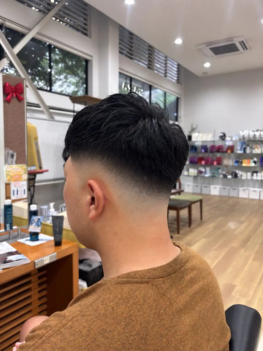 メンズ フェードカット スキンフェード カット 垣村艶樹 /フェード＆刈り上げのヘアスタイル