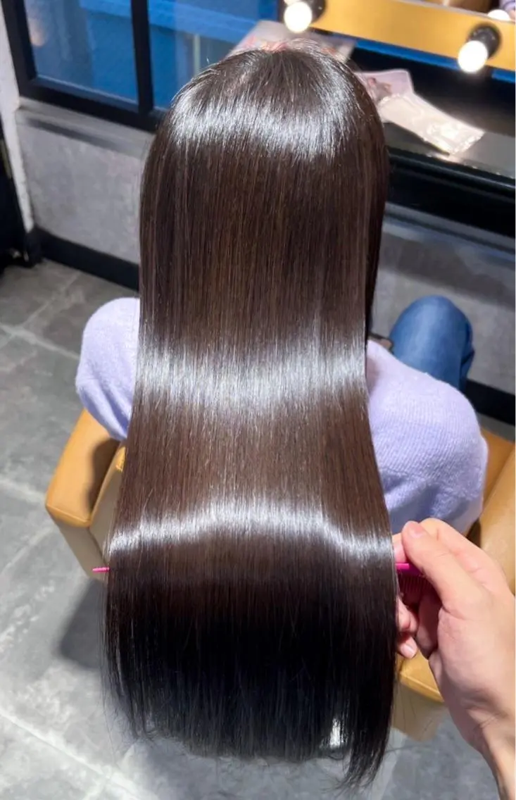 🉐髪質改善フルコース❣️カット無料💇🏻♀️+美髪矯正💎+透明感ケアカラー🩵+髪質改善トリートメント🦋の写真