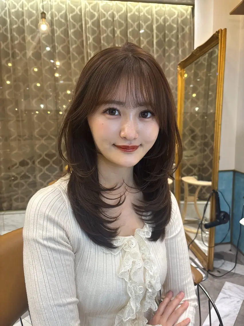 セミロング カット ヘアカラー トリートメント ♥韓国レイヤー/透明 感カラー/目黒慎太郎のヘアスタイル