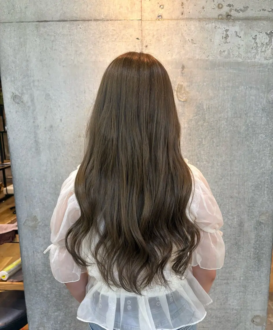 ロング カラー ベージュカラー ブリーチ ブリーチなしカラー オリーブベージュ カット ヘアカラー モデル募集中🌺 KANONのヘアスタイル