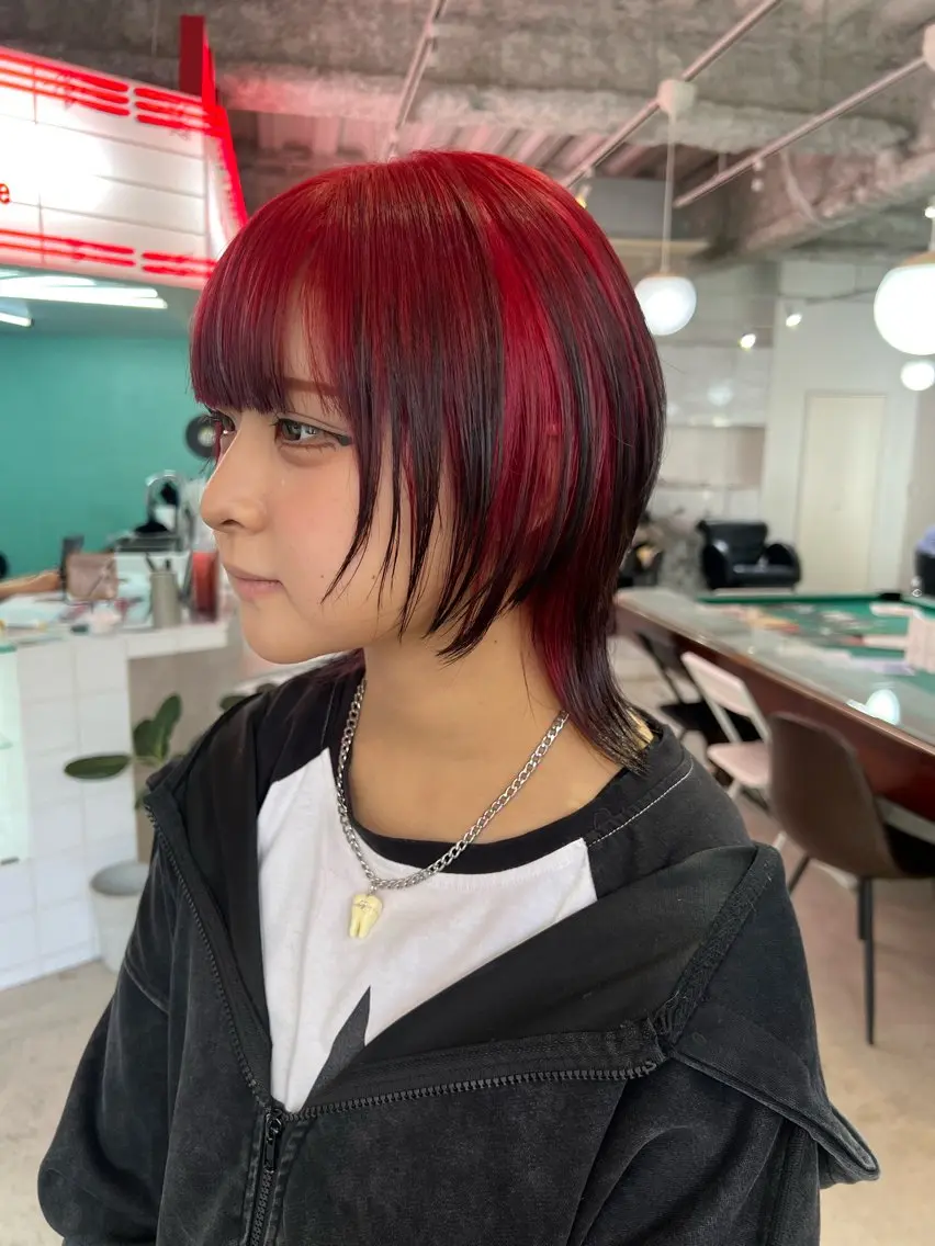 ミディアム カット ヘアカラー 💥ウルフカット デザインあんな💥のヘアスタイル