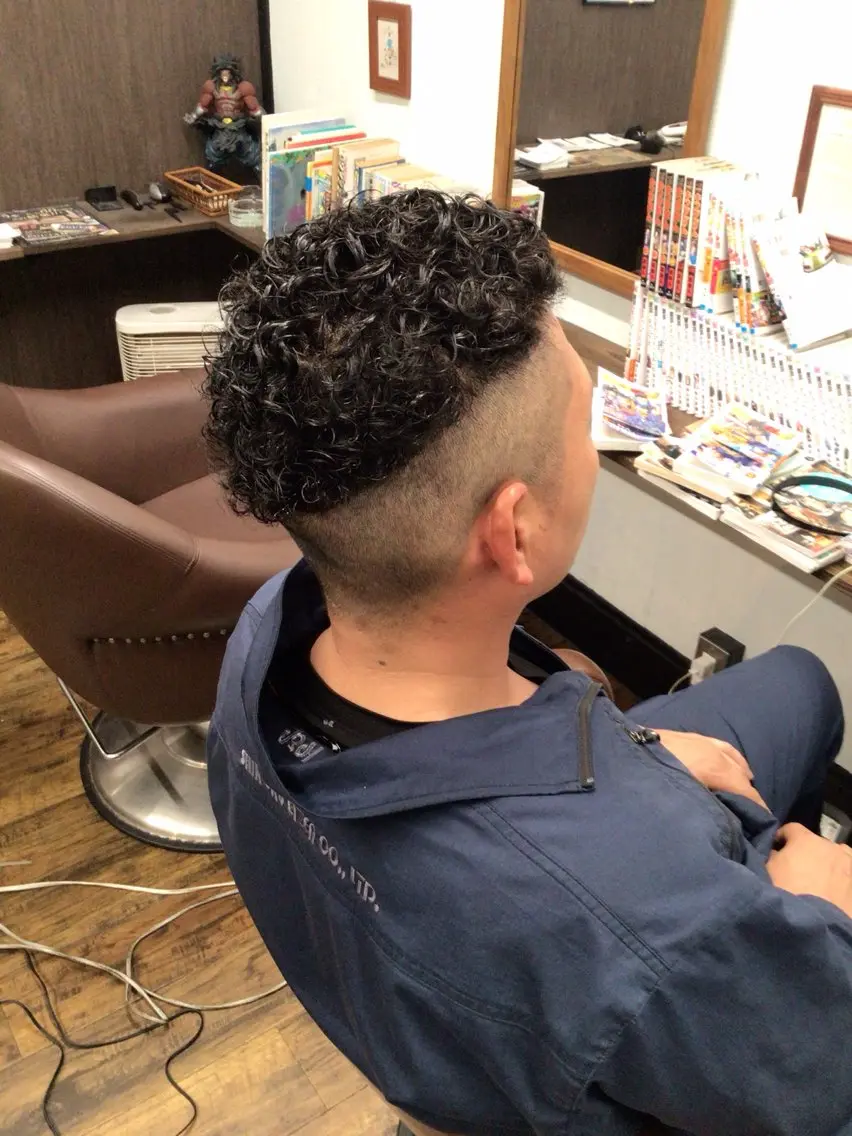 ショート カット パーマ 香川 裕基のヘアスタイル