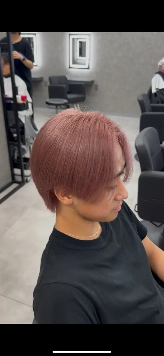 カラー メンズ ベージュカラー ピンクカラー ピンクベージュ メンズカラー/ NISSYのヘアスタイル