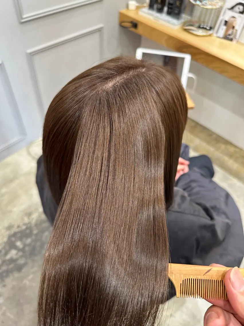 ミディアム ヘアカラー トリートメント miloc MOMOKAのヘアスタイル