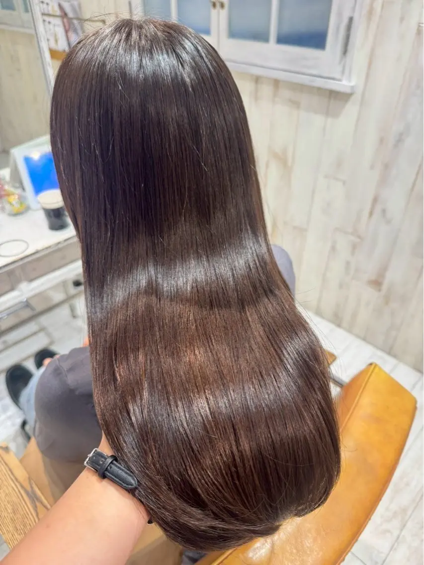 ロング カラー ブラウンカラー 髪質改善 トリートメント トリートメント 森下 乃安のヘアスタイル