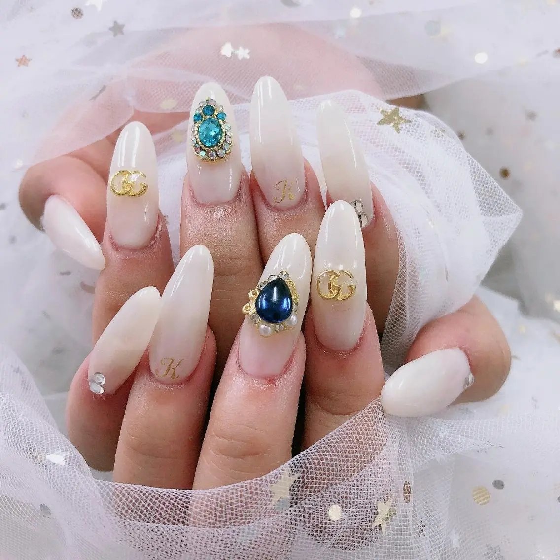 ネイル ワンカラーネイル スカルプネイル ストーンネイル ハンドネイル Melody 3D/スカルプ専門店のネイルデザイン