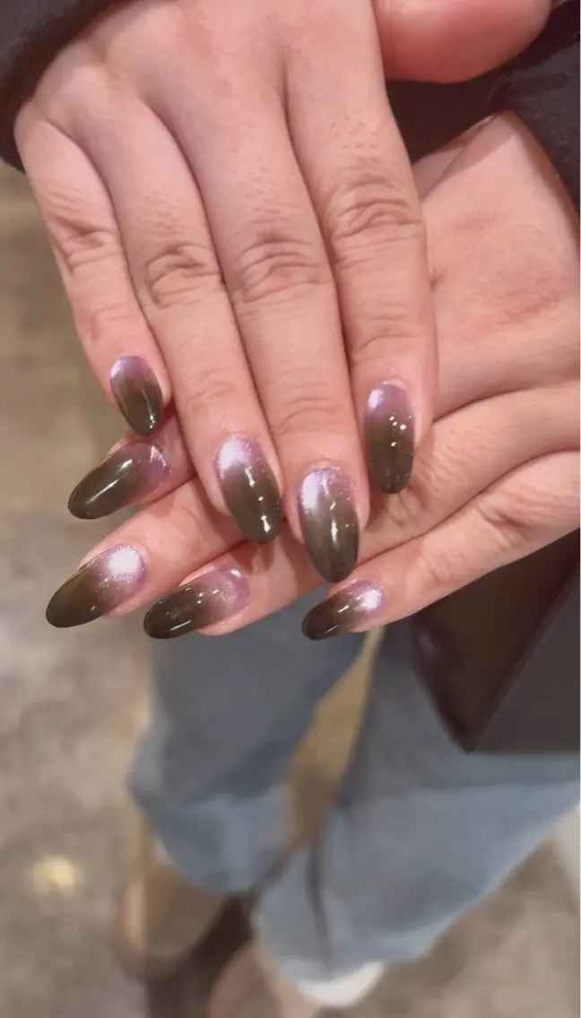ネイル グラデーション モンタナ nailのネイルデザイン