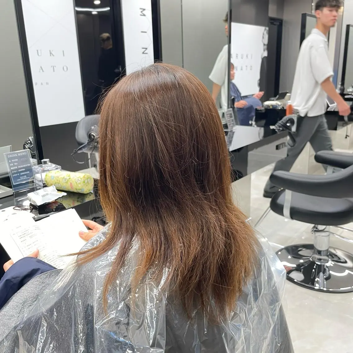 ミディアム 縮毛矯正 新宿/顔周りカット/ レイヤー/がっきーのヘアスタイル