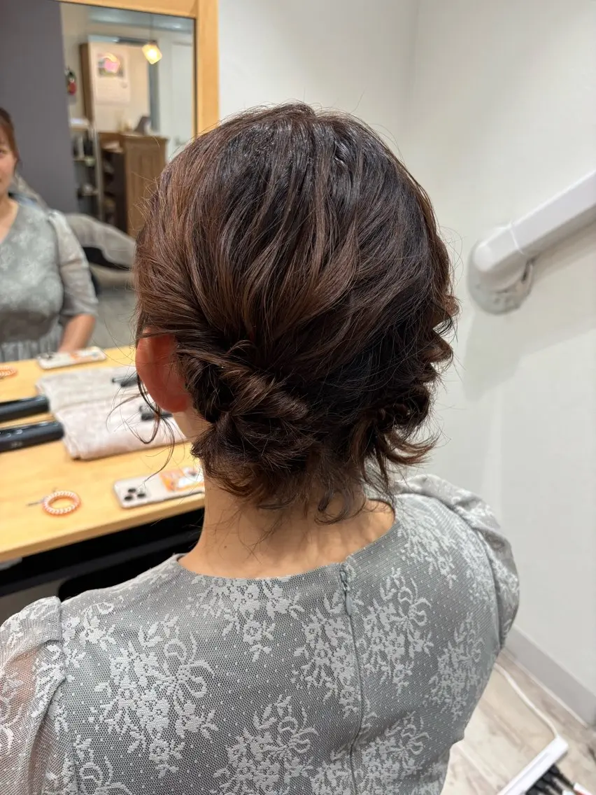 ミディアム ヘアアレンジ ハーフアップ お団子ヘア ボブ ヘアセット Gypsoly ☺︎ゆきのその他イメージ