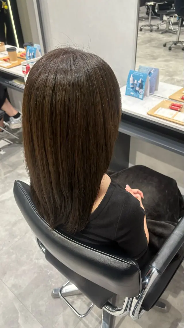 セミロング カラー ベージュカラー オリーブベージュ ヘアカラー トリートメント 彩華 🎀 西梅田美容室のヘアスタイル