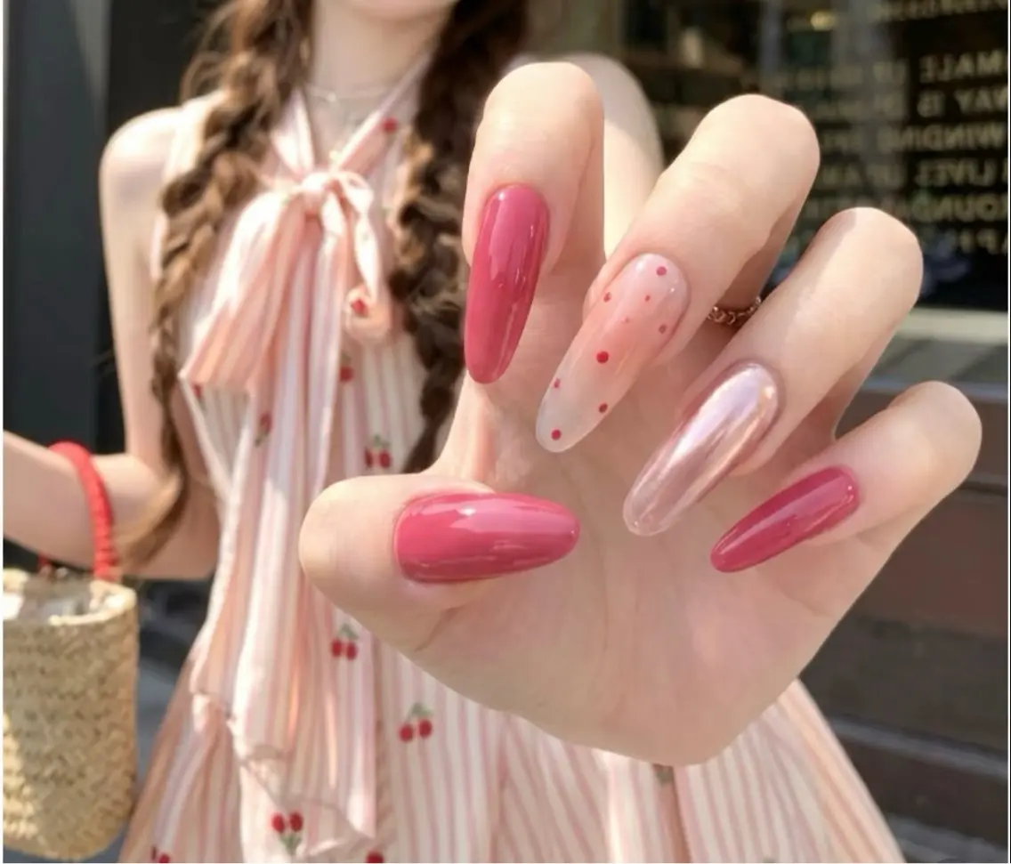 ネイル アートネイル チークネイル 長さ出し フラワーネイル ジェルネイル LienBeauty 柒月のネイルデザイン