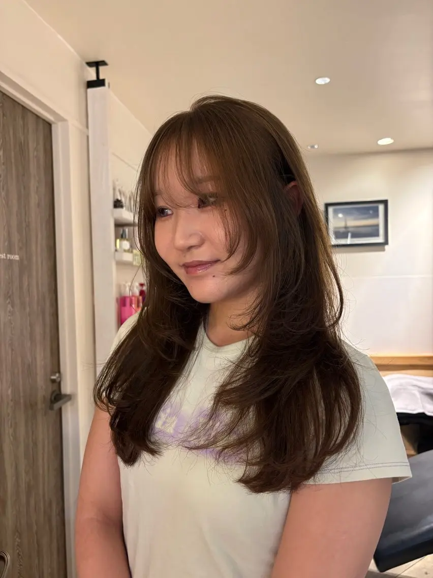 ロング ヘアカラー 透明感カラー 🧚♂️さえのヘアスタイル