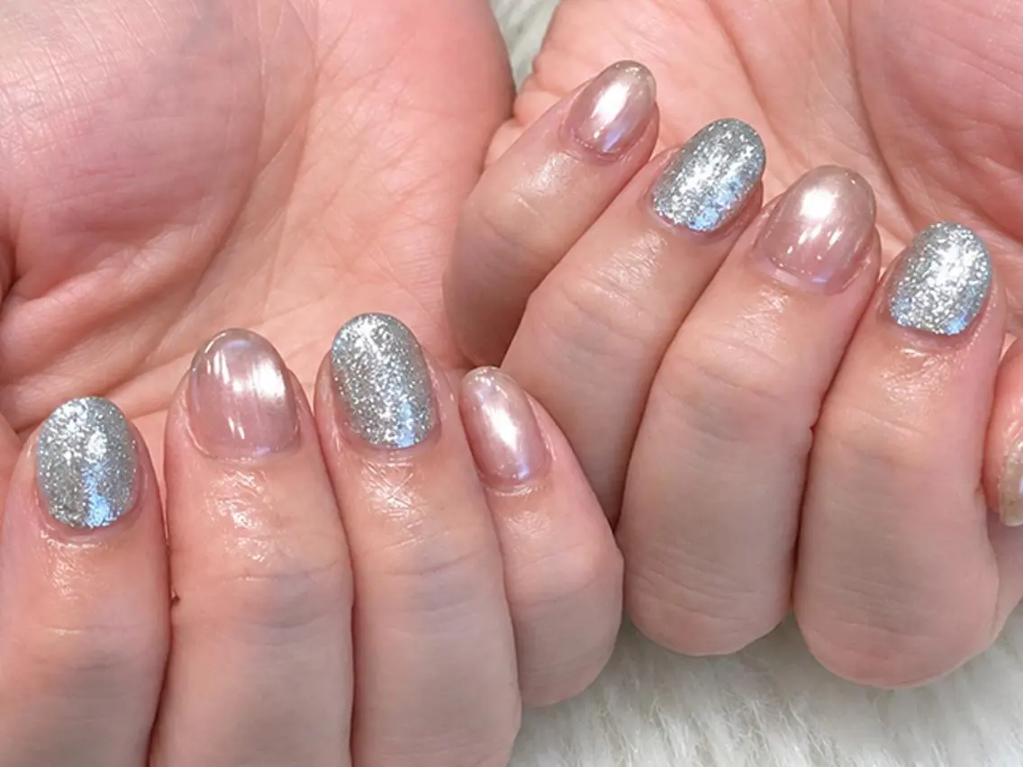 ネイル ミラーネイル シルバー ハンドネイル Kanai Harukaのネイルデザイン