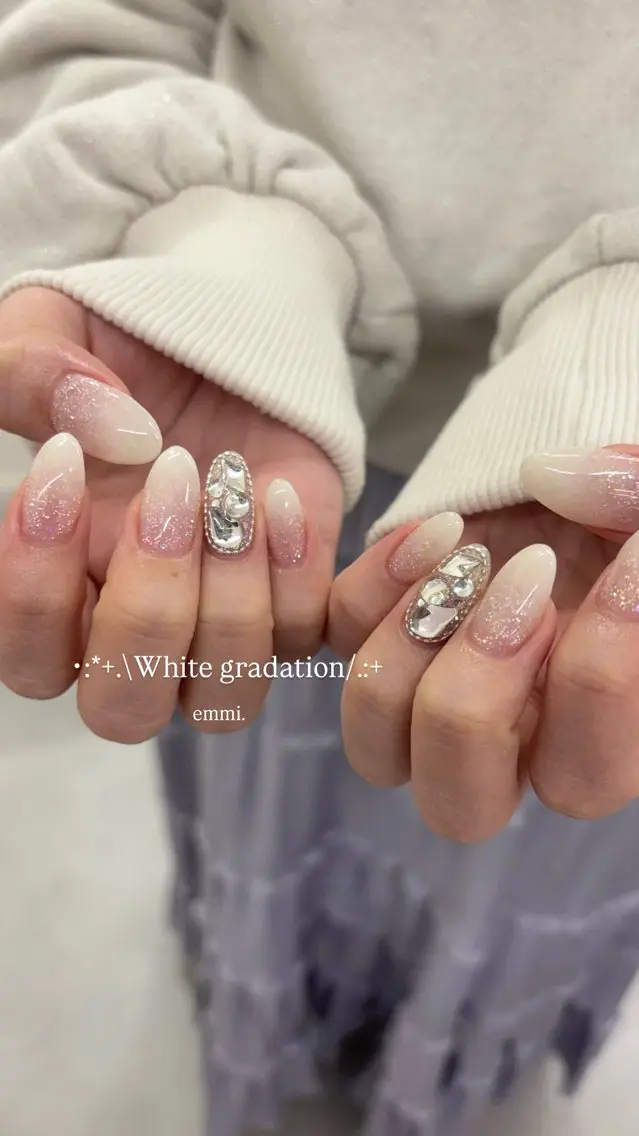 ネイル チークネイル フレンチネイル ガーリー 氷ネイル・うるうるネイル キラキラネイル ハンドネイル emmi nailのネイルデザイン