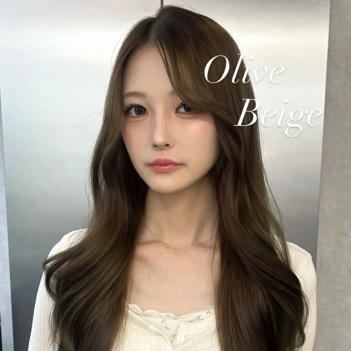 カラー ベージュカラー オリーブベージュ カット ヘアカラー レイヤー/トレンド カラー/yuukaのヘアスタイル