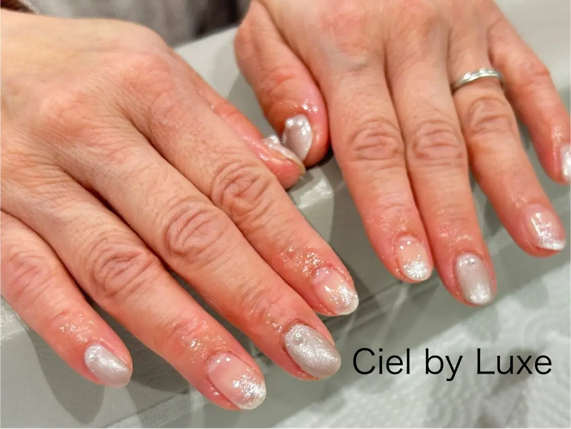 ネイル シンプルネイル CielbyLuxe manamiのネイルデザイン
