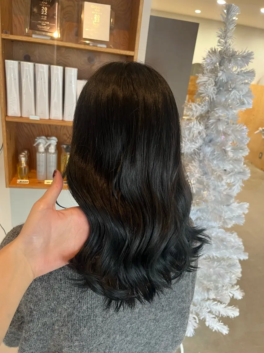 カラー 透明感カラー 結羽愛のヘアスタイル