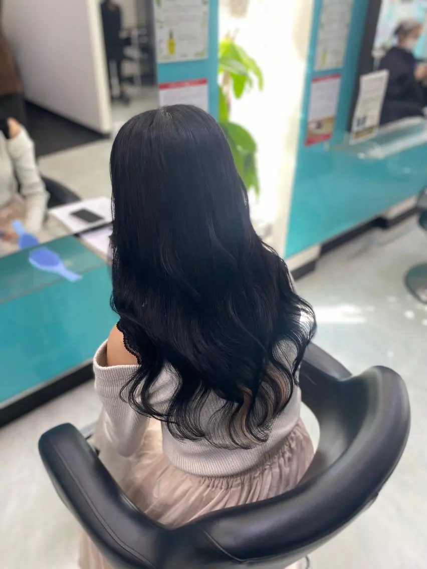 ロング ヘアカラー トリートメント 三浦 美鈴のヘアスタイル
