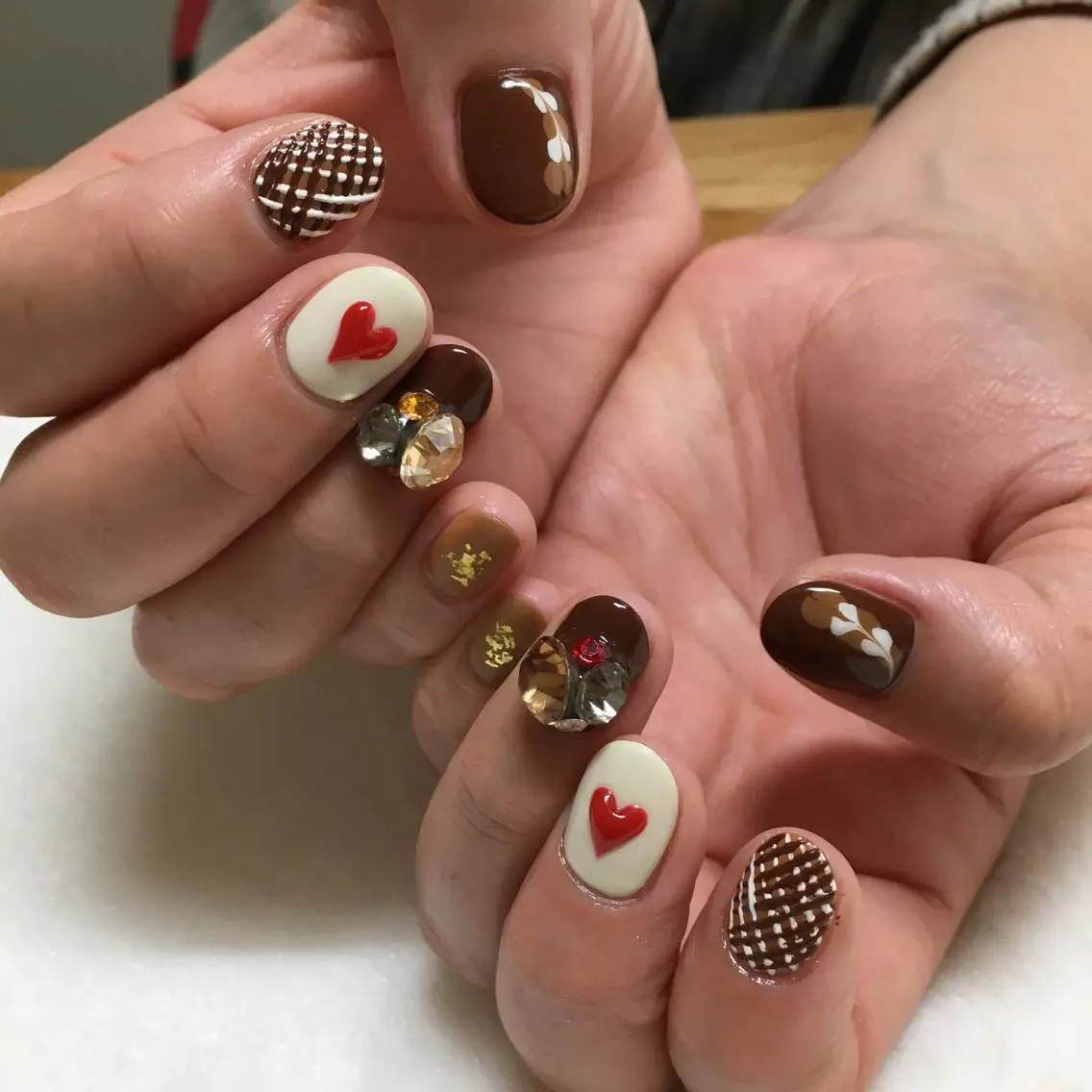 ネイル アートネイル ストーンネイル バレンタイン kipinail 川﨑えりかのネイルデザイン