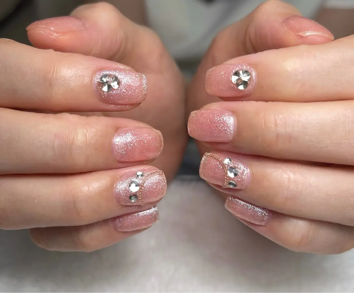 ネイル AURA NAIL 🌟鶴見店のネイルデザイン