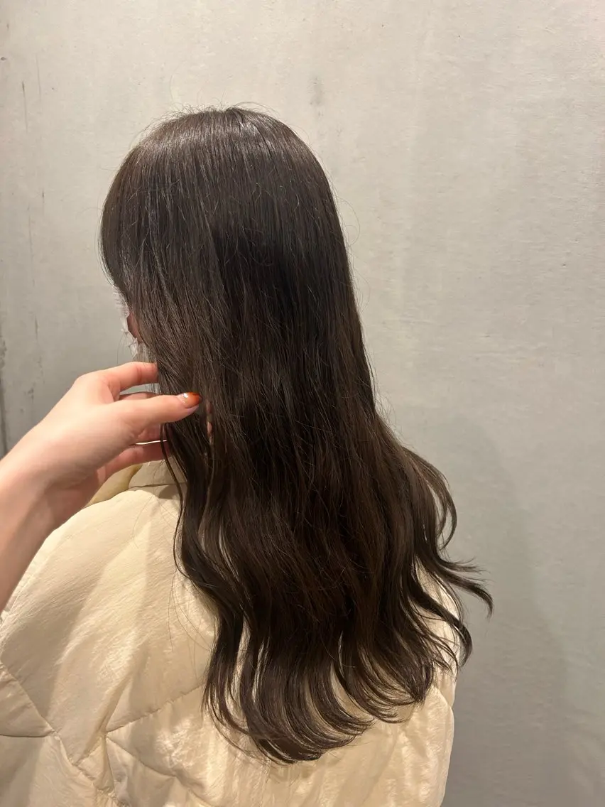 ロング パーマ レイヤーカット/長岡 グレージュ/マユ🎀のヘアスタイル