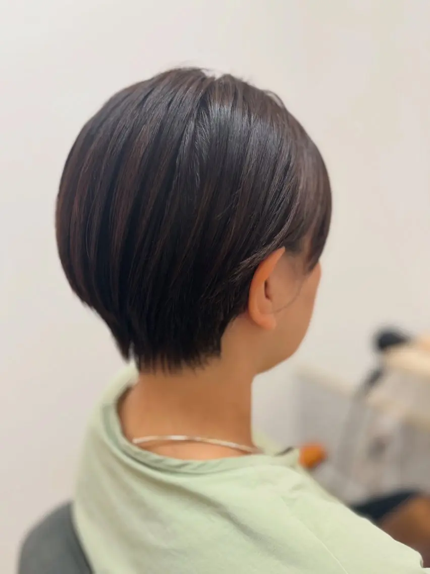 ショート カラー 下野 悠也のヘアスタイル