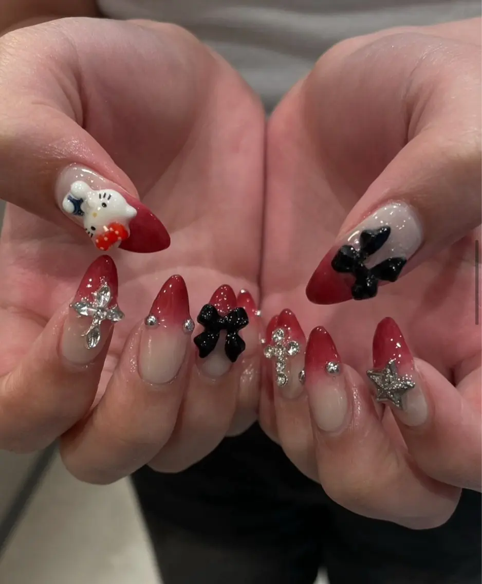 ネイル アートネイル オーロラネイル フレンチネイル ジェルネイル グラデーション ハンドネイル Ryu Nail NekoChanのネイルデザイン