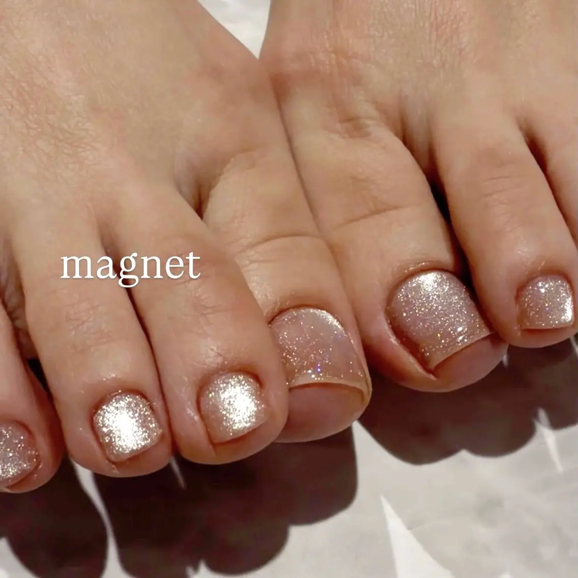 ネイル キラキラネイル マグネットネイル フットネイル IZUMIꕤnail 堺筋本町｜心斎橋のネイルデザイン