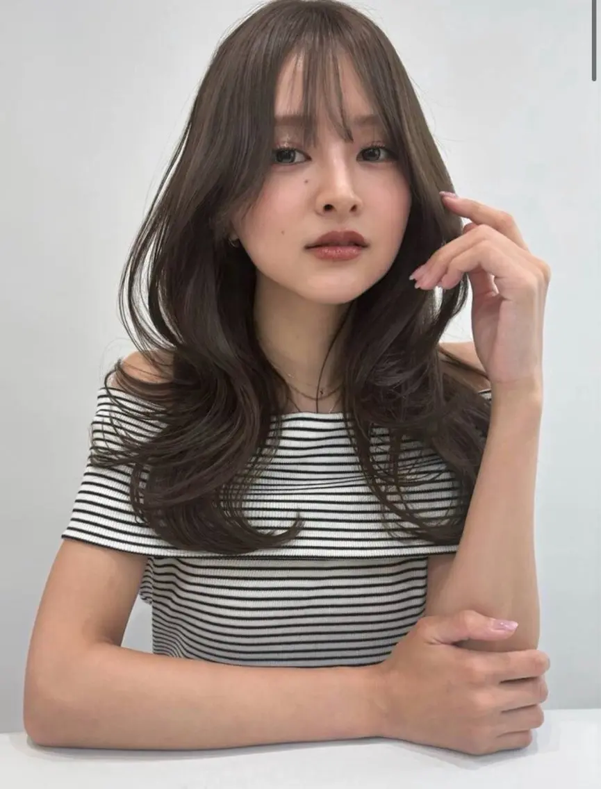 カラー CODE.LINE 富雄のヘアスタイル