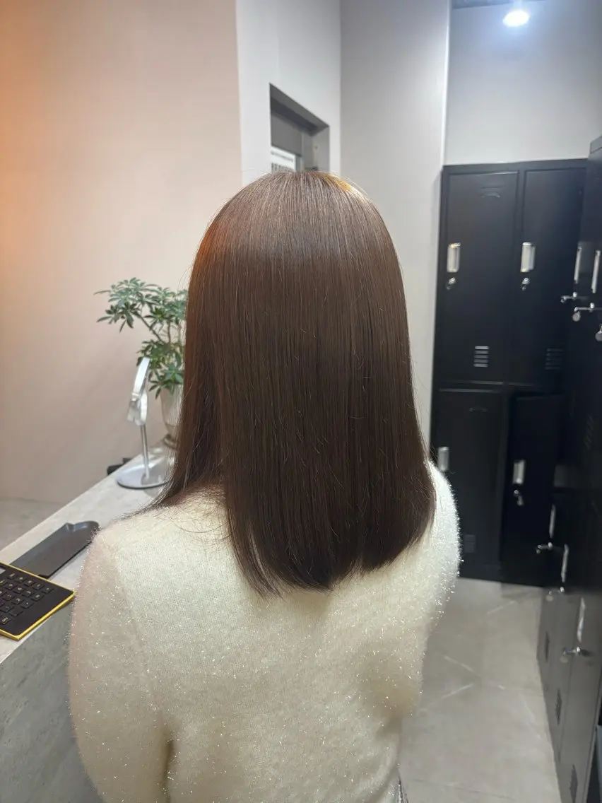 ミディアム カラー 浦川 まどかのヘアスタイル