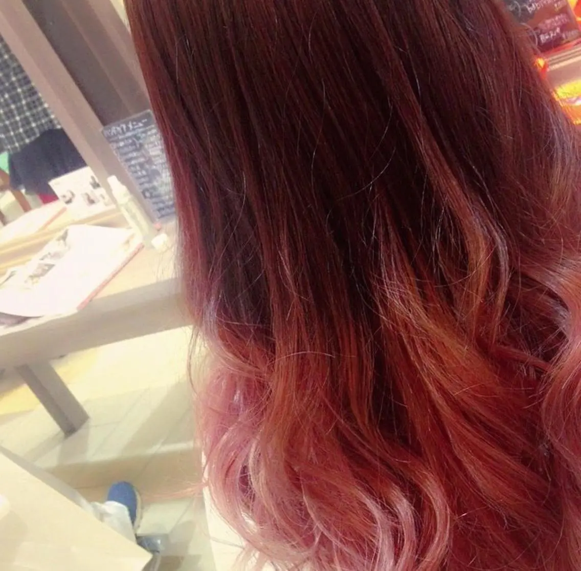 セミロング カラー ダブルカラー グラデーションカラー 農添 杏のヘアスタイル