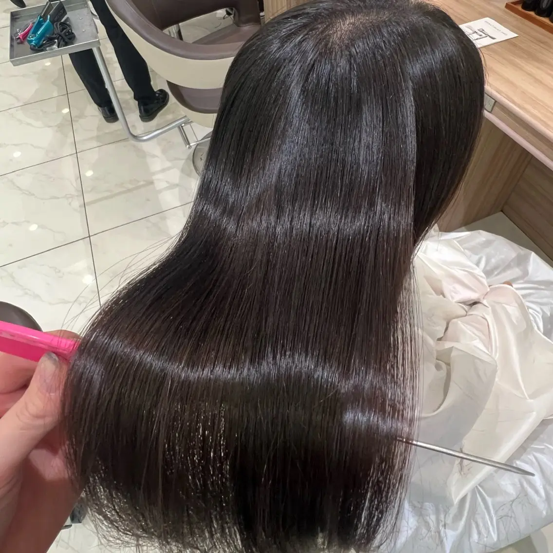 セミロング 縮毛矯正 カット 縮毛矯正 トリートメント レイヤーカット// メイのヘアスタイル