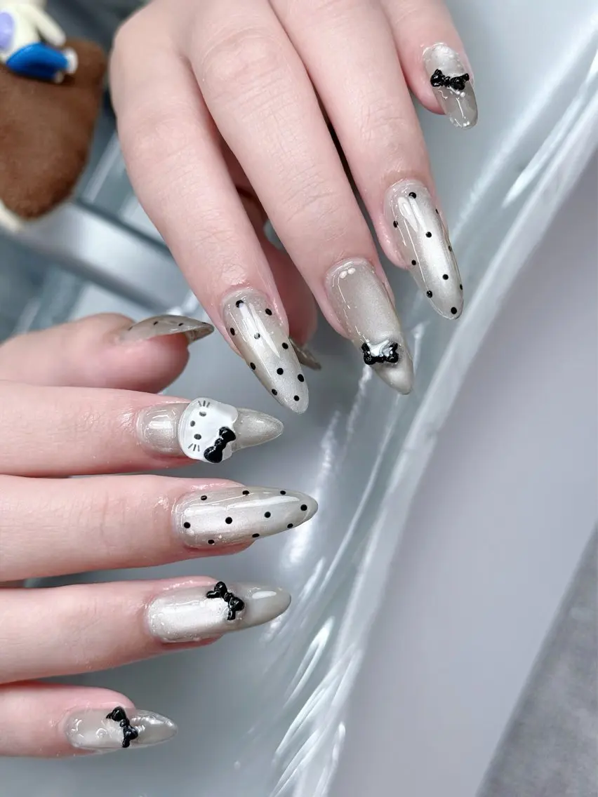 ネイル アートネイル ジェルネイル 韓国ネイル ロングネイル 持ち込み ハンドネイル ハンドケア Blingg NailStudioのネイルデザイン