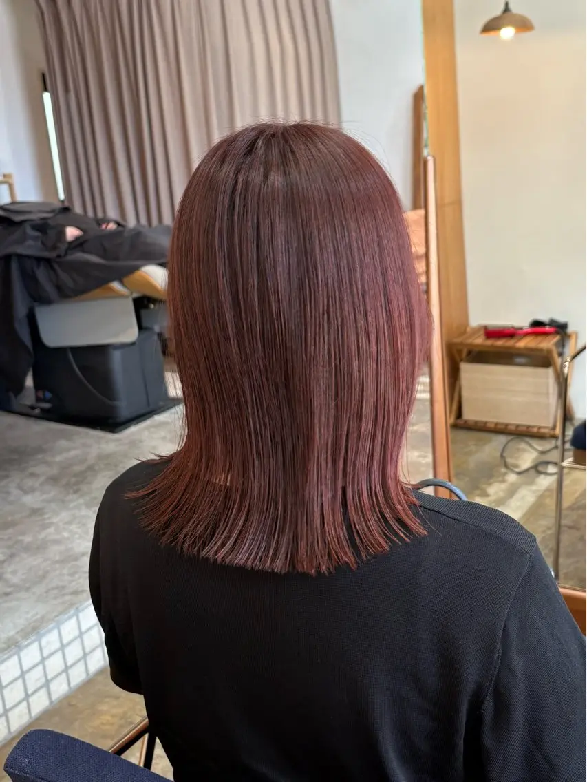 ミディアム ピンクブラウン カット ヘアカラー 樽川 紗月のヘアスタイル