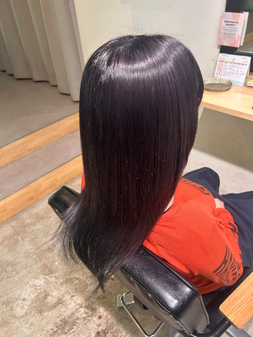 セミロング ヘアカラー 倉田 唯愛のヘアスタイル
