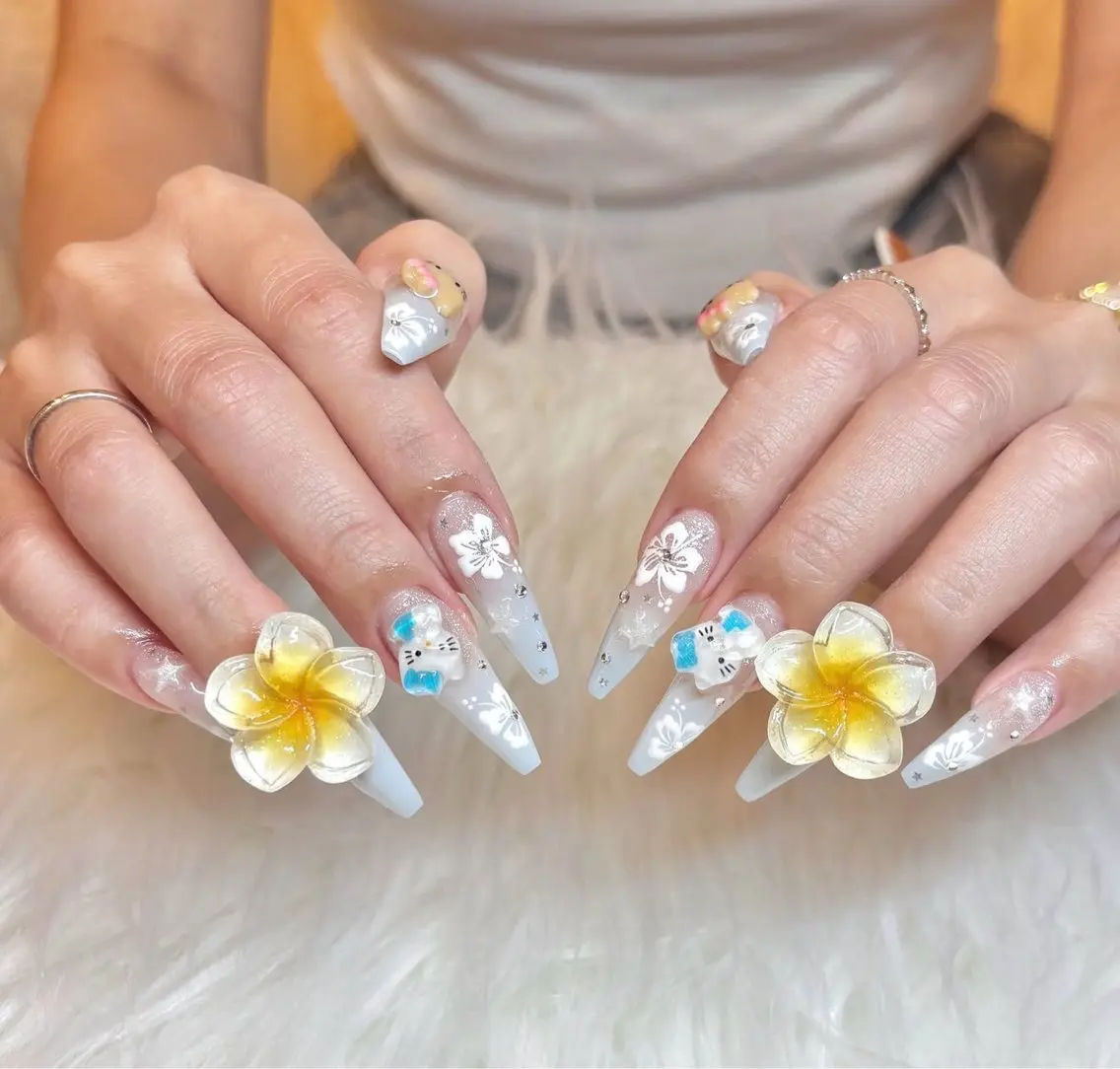 ネイル VV  Nail salonのネイルデザイン