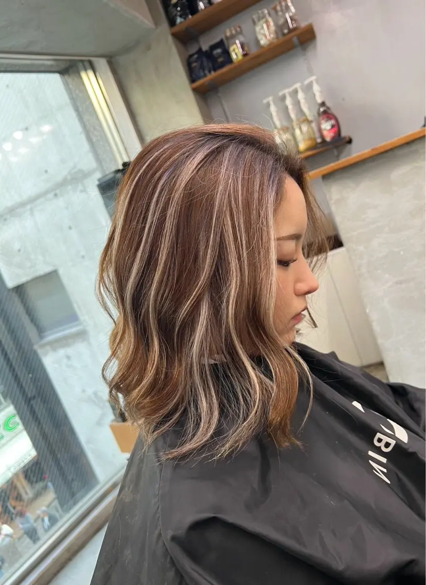 ショート カラー ベージュカラー ハイライトカラー ハイライト カット ヘアカラー トリートメント 指名数No.1 /NAOYAのヘアスタイル