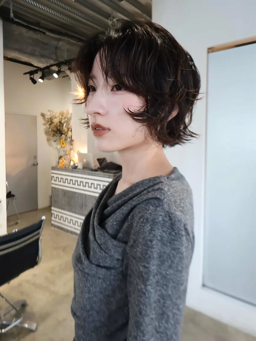 ミディアム カット パーマ 抜け感ボブパーマ レイヤーSaKuraのヘアスタイル