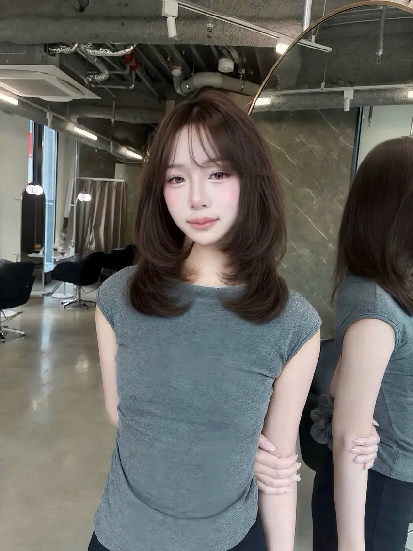 セミロング カラー ブリーチ 透明感カラー ブリーチなしカラー ヘアカラー 透明感カラー🎀/ トレンド/YURIのヘアスタイル