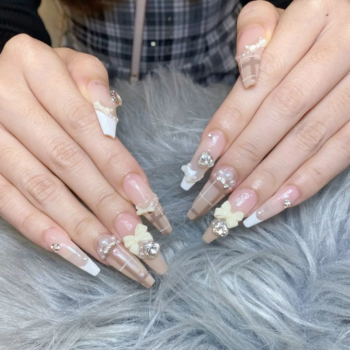 ネイル ハンドネイル ハンドケア Anh Nail 歌舞伎町のネイルデザイン