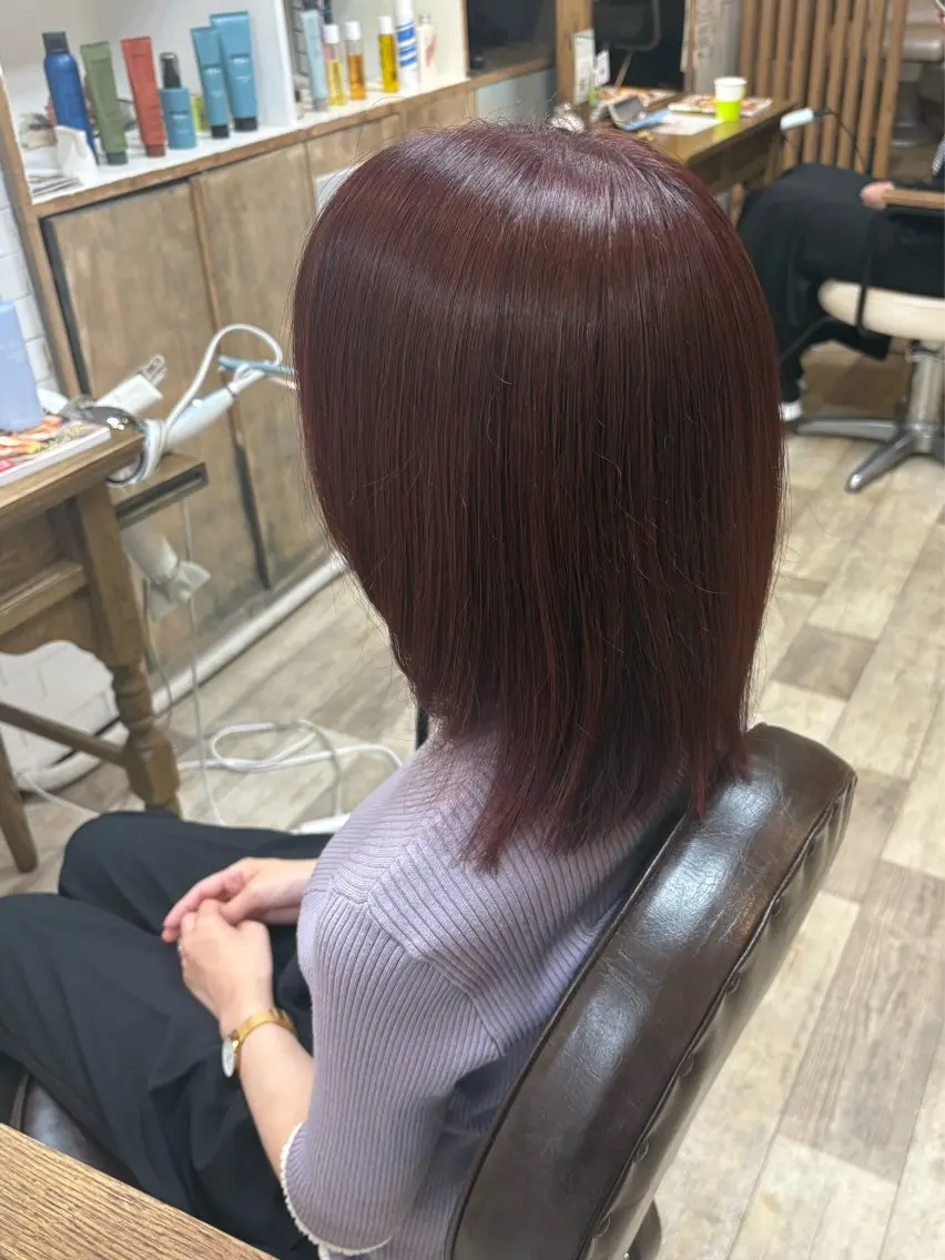 ミディアム カット ヘアカラー トリートメント 五津 沙理衣のヘアスタイル