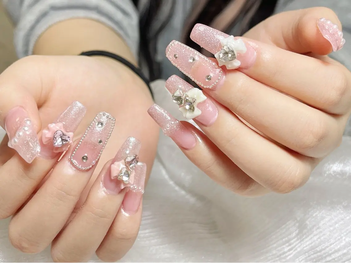 ネイル ハンドネイル 🎀ネイルサロン エクラYUI🎀のネイルデザイン