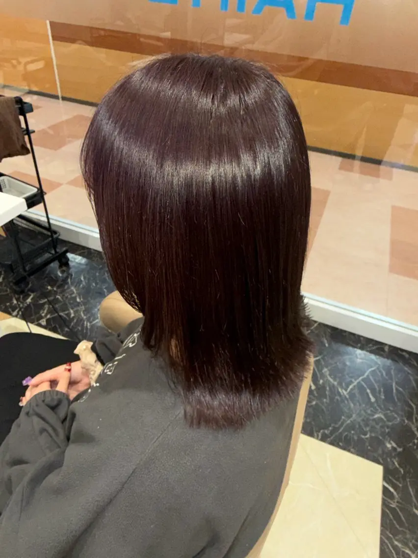 セミロング ヘアカラー 髪質改善カラー なーこ💖🌈のヘアスタイル