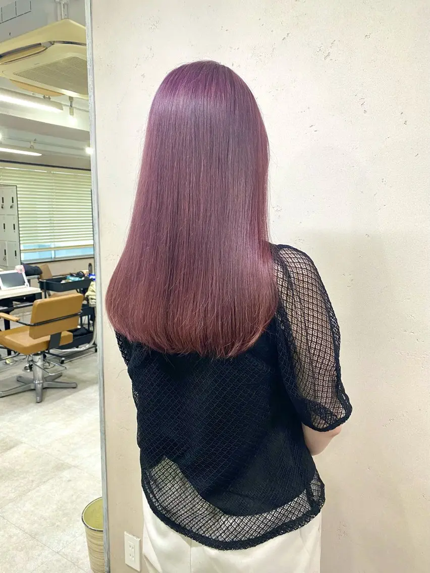 ロング カラー アディクシーカラー ベージュカラー ブリーチ ブルーカラー ブルーラベンダー カット ヘアカラー トリートメント 脱!黒髪 ダブルカラー【上野】のヘアスタイル