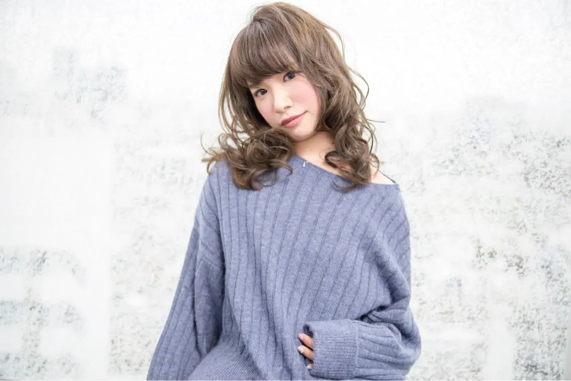 ミディアム セミロング ロング Re:ta Hair 飯田淳平のヘアスタイル