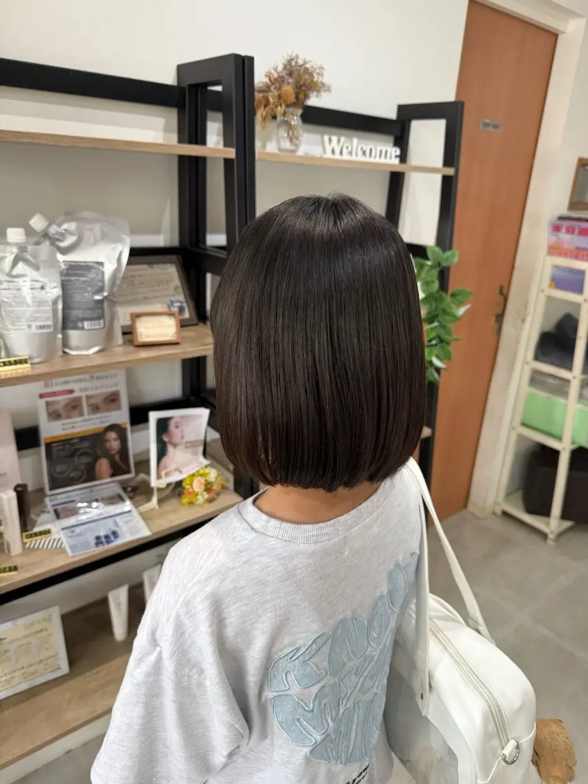 ミディアム 島 歩那のヘアスタイル