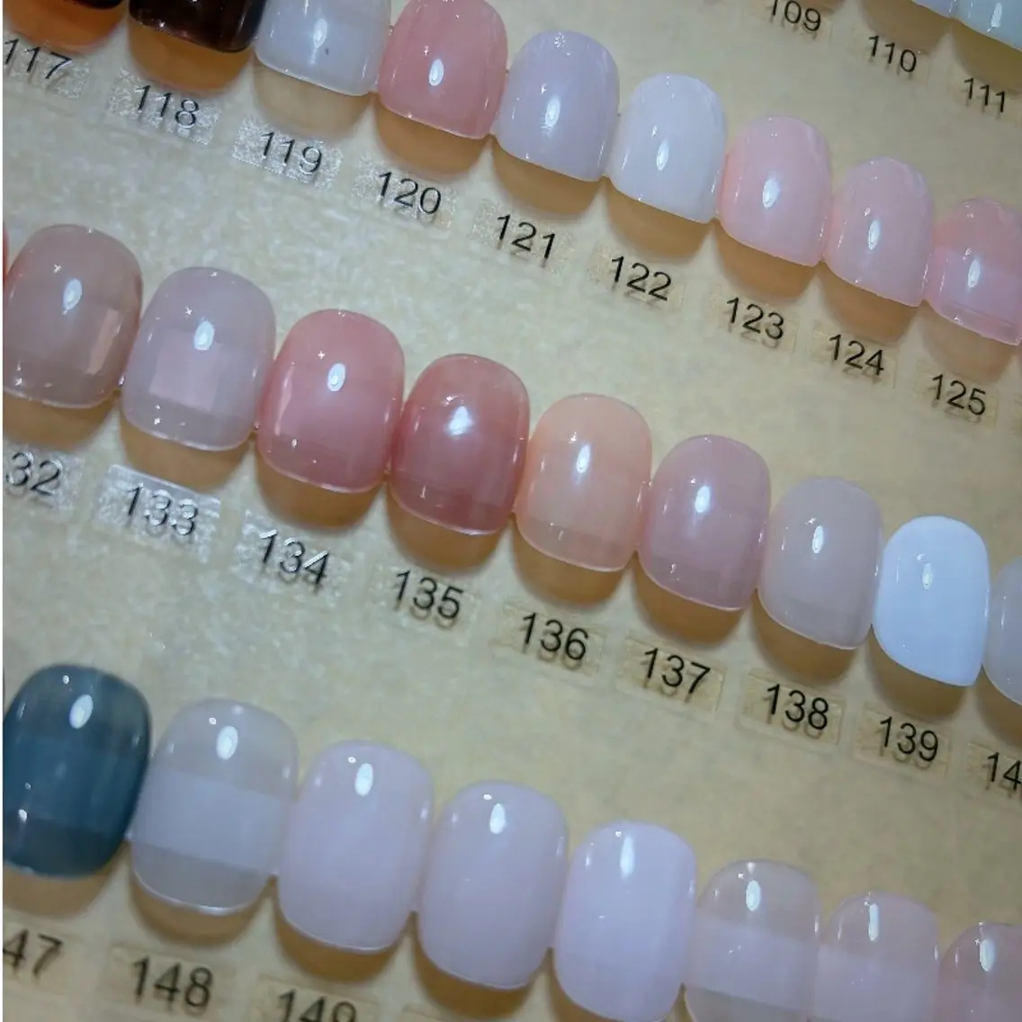練習モデル◇ハンドワンカラー&ラメグラデーション ONE COLORの写真